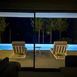Villa Luxury Oasis Nikiana