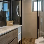 Luxury Oasis Nikiana