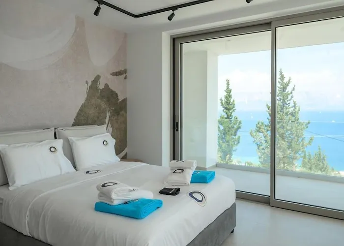 Вилла Modern Seaview Oasis Никиана