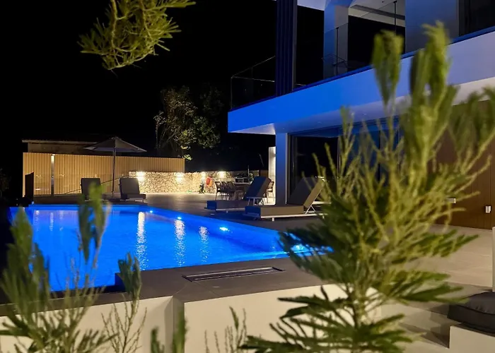 Вилла Modern Seaview Oasis Никиана