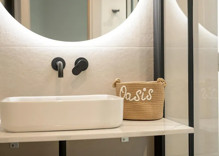 Вилла Modern Seaview Oasis *