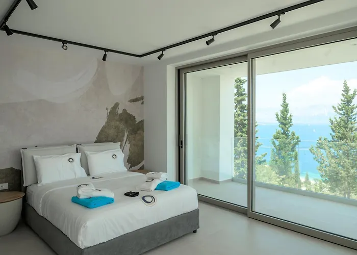 Modern Seaview Oasis * Никиана