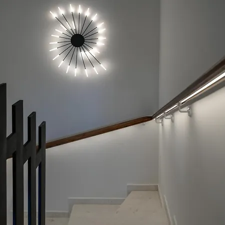 Modern Seaview Oasis * Nikiana