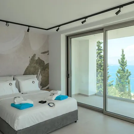 Modern Seaview Oasis * Nikiana