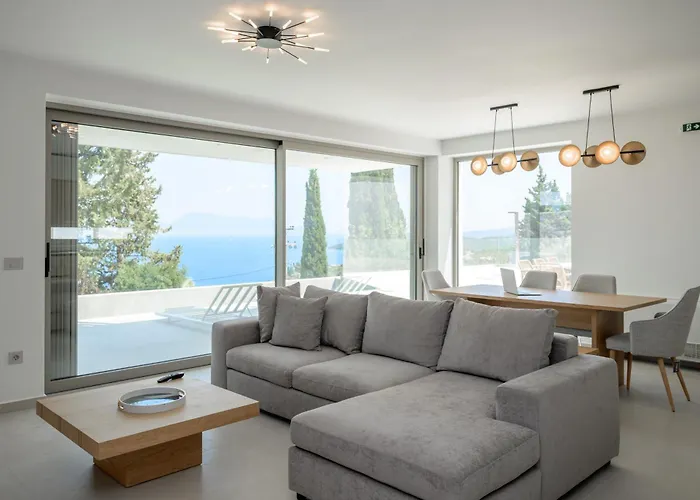 Modern Seaview Oasis Villa Nikiána