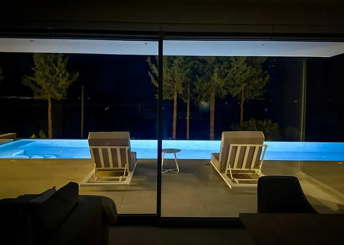 Villa Modern Seaview Oasis Nikiána